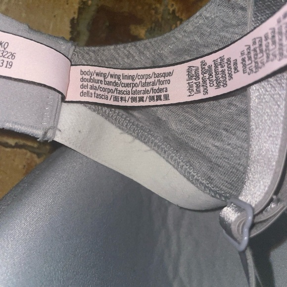 Victoria’s Secret T Shirt Lightly Lined Underwire Demi Gray Bra 34DDD - Picture 12 of 12